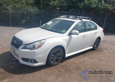 2013 Subaru Legacy 2.5I Limited z USA, uszkodzony, nr VIN 4S3BMBP61D3005389